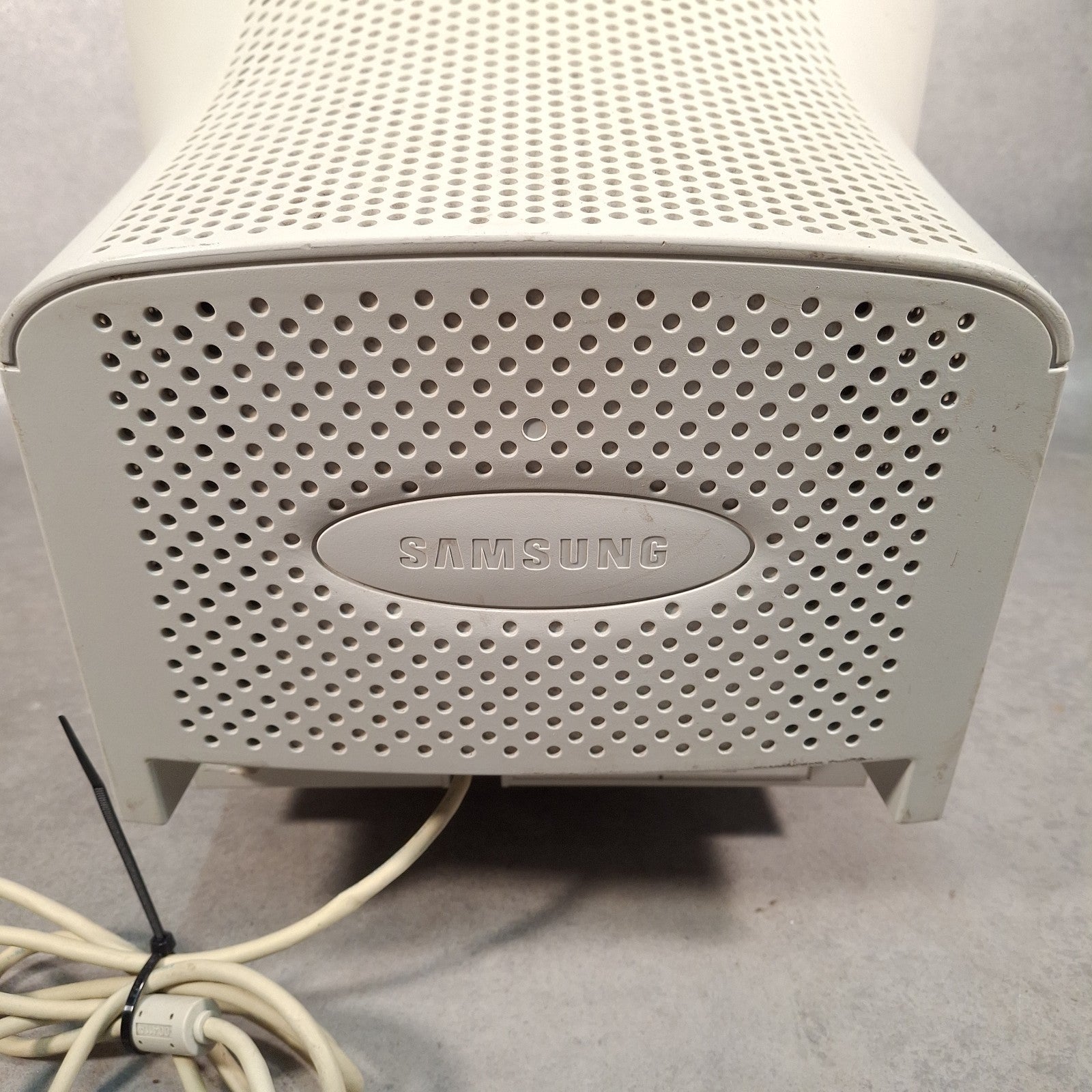Samsung SyncMaster 753s 17" CRT Monitor | VGA | Retro PC | Used | Beige | 2002