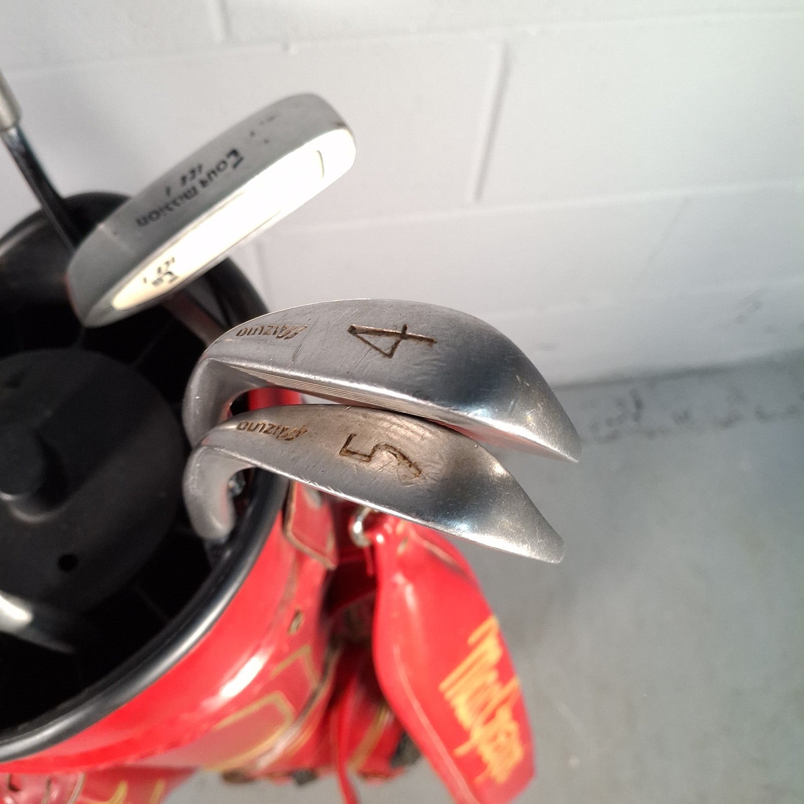 Mizuno Astron FWD Irons 3 4 5 6 8 9 + P & S RH Golf Clubs RH With Retro Bag