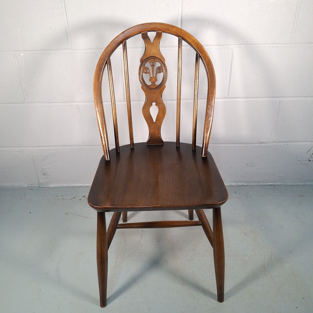 Ercol Blue Label Fleur De Lys Windsor Dining Kitchen Farmhouse Rustic Chair Prop