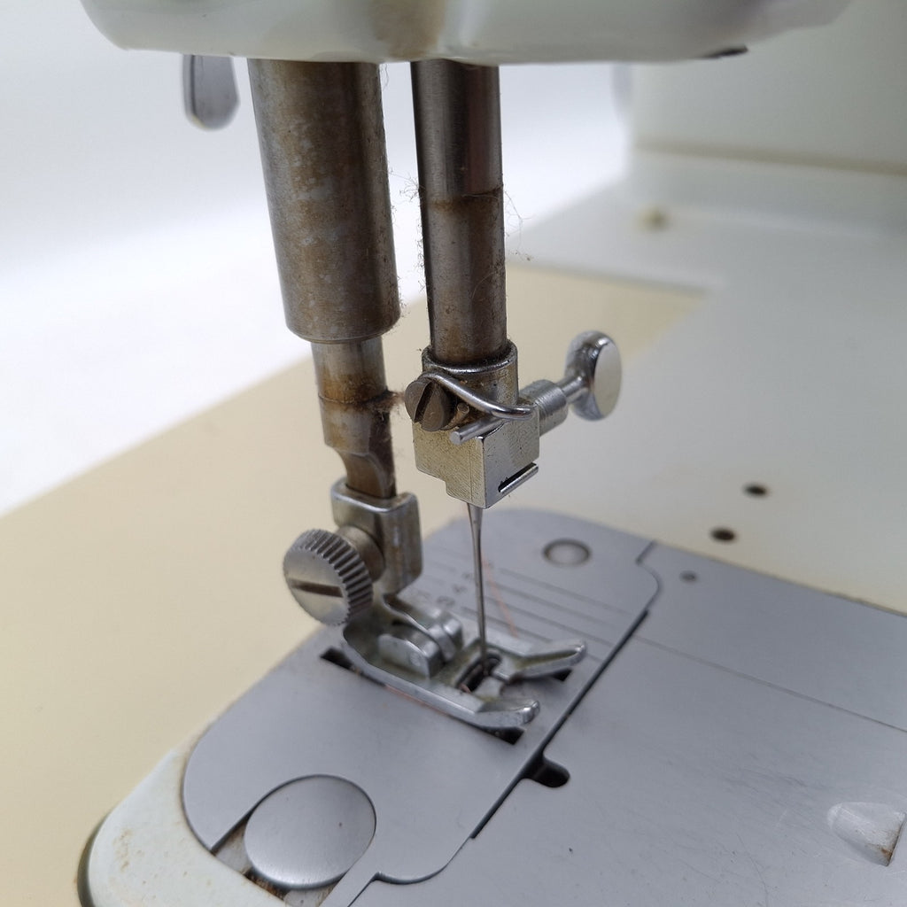 Singer Stylist 498 Special Zig-Zag Vintage Sewing Machine | 1960s | Used | Untested | Spares or Repair