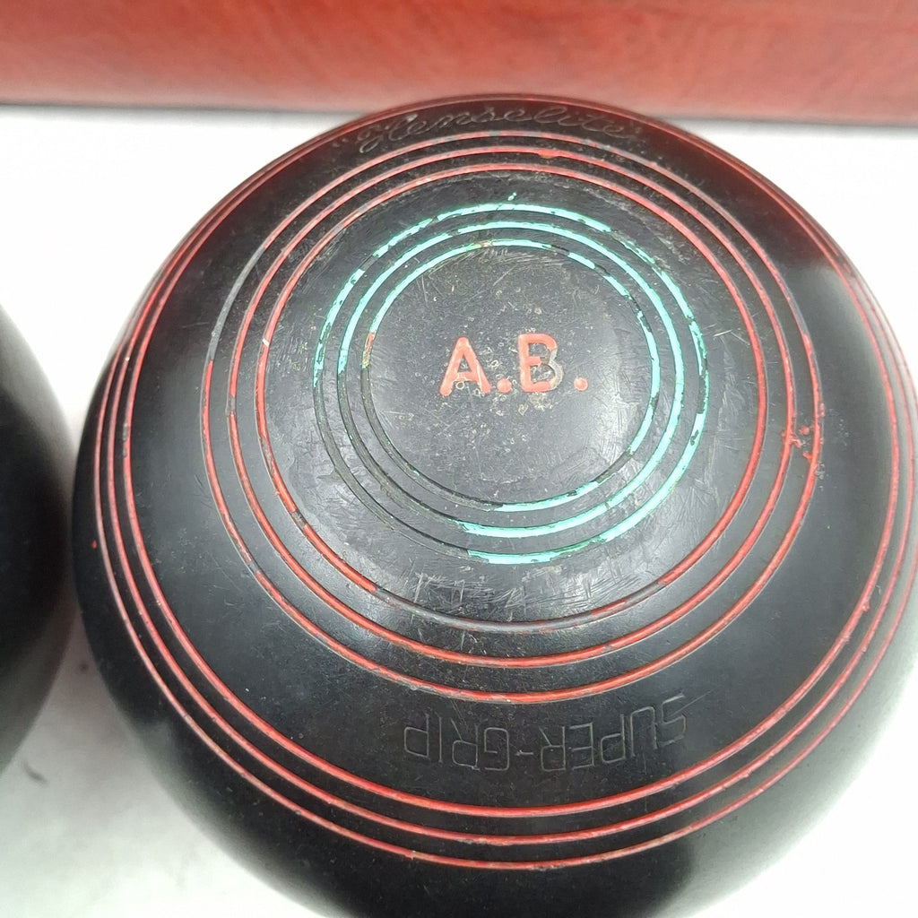 Henselite Championship Super-Grip Lawn Bowls - Size 5 - Black - Set of 4 - Vintage - with Welkin Bag - Used