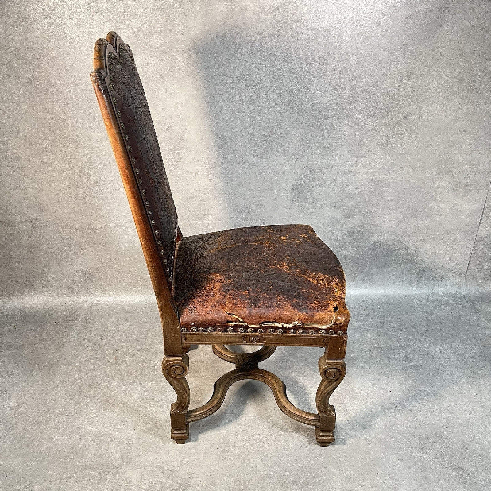 Antique Victorian Renaissance Revival Oak Hall Chair c.1880s Tooled Leather Seat