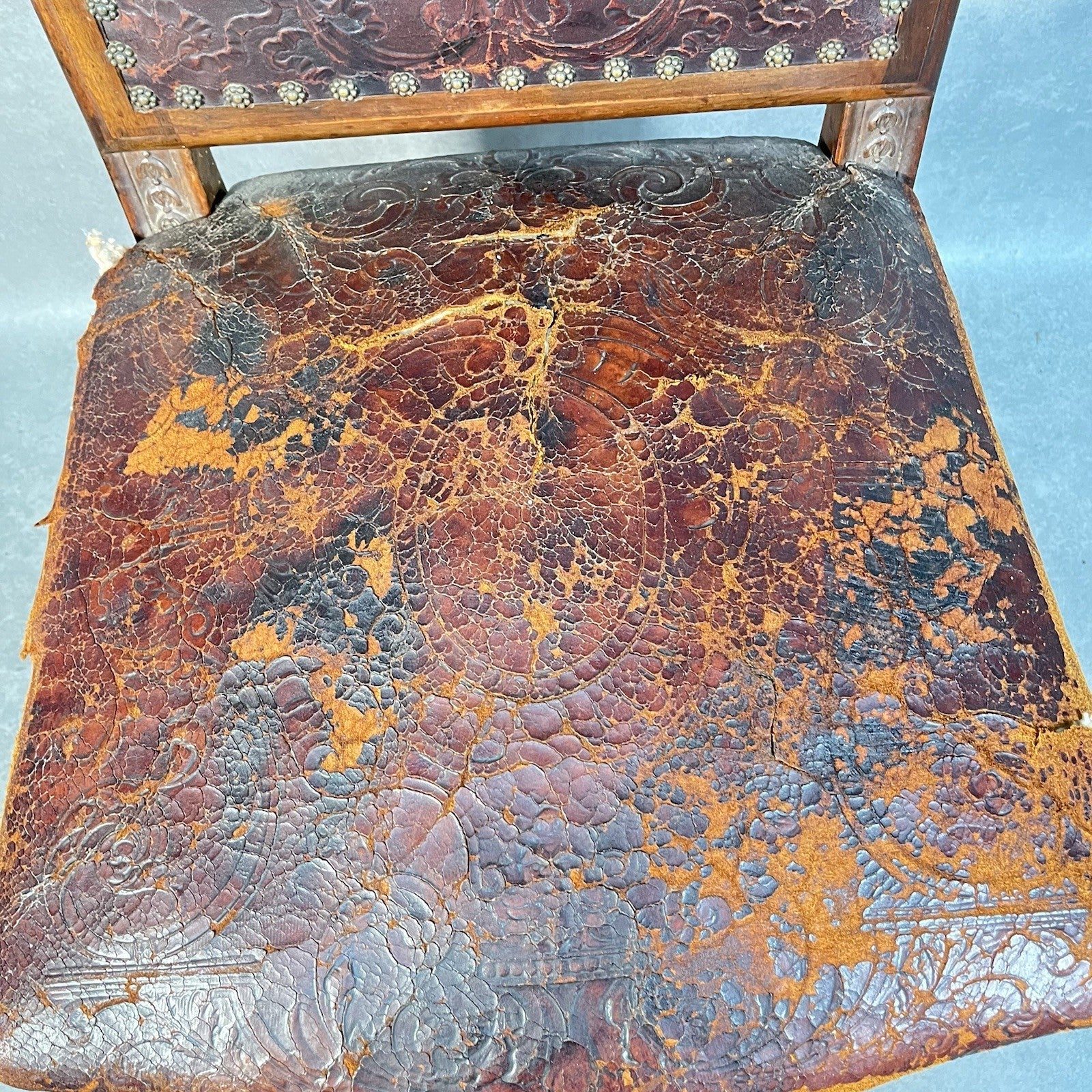 Antique Victorian Renaissance Revival Oak Hall Chair c.1880s Tooled Leather Seat