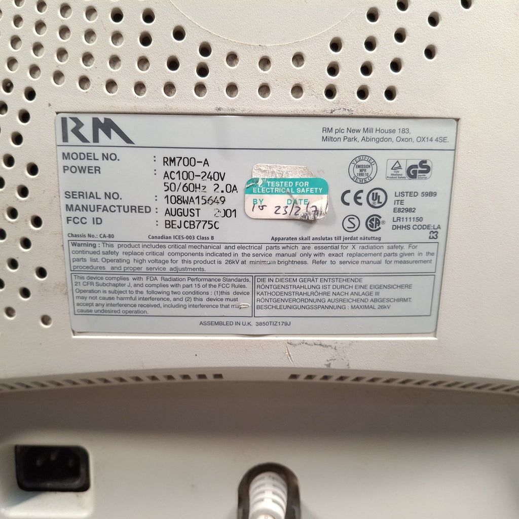 RM RM700-A 17" CRT VGA Monitor | Beige | 2001 | Retro PC & Vintage Gaming Display
