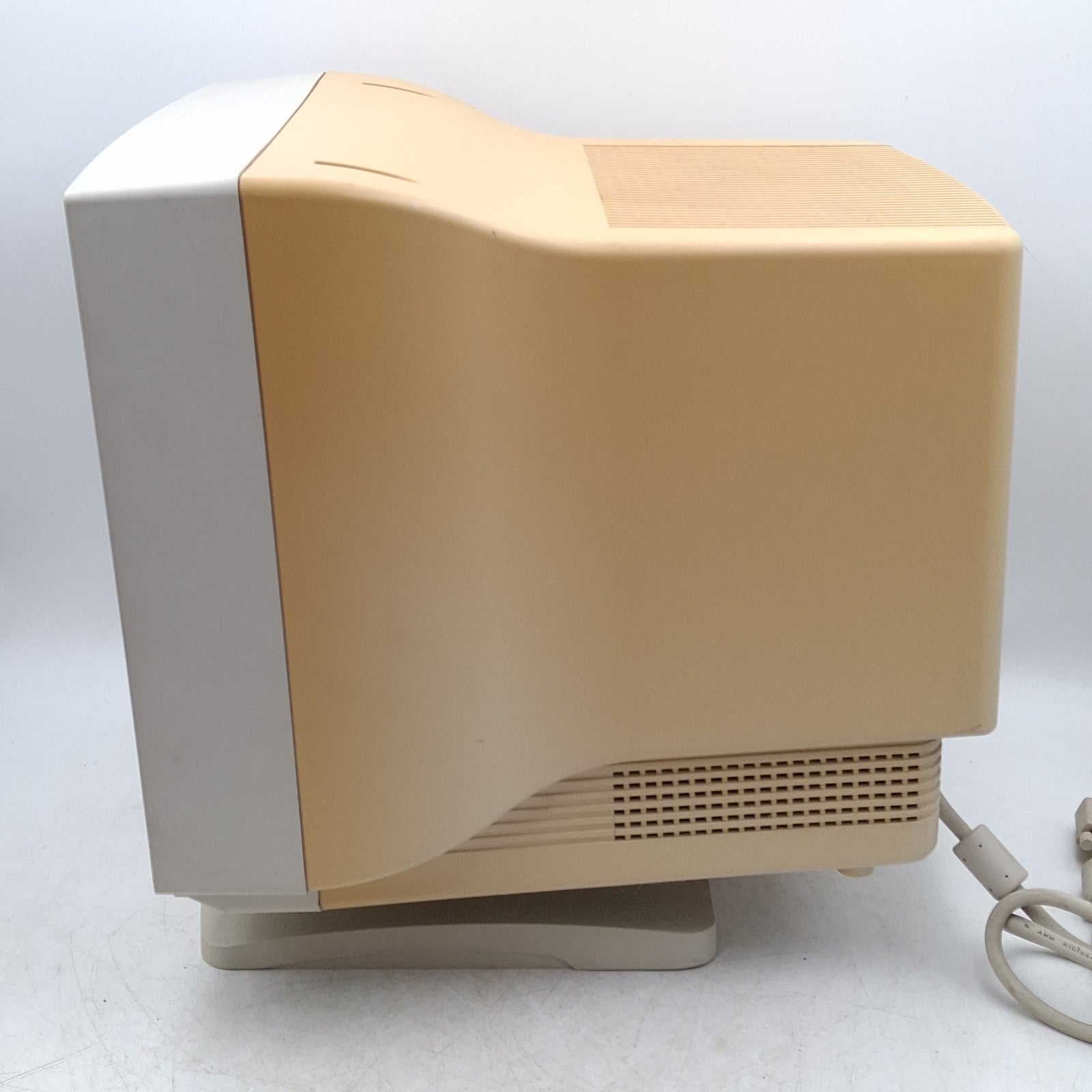 Apricot XJ57560 15.6" CRT VGA Monitor | Vintage | Used | Spares or Repair | Retro Prop