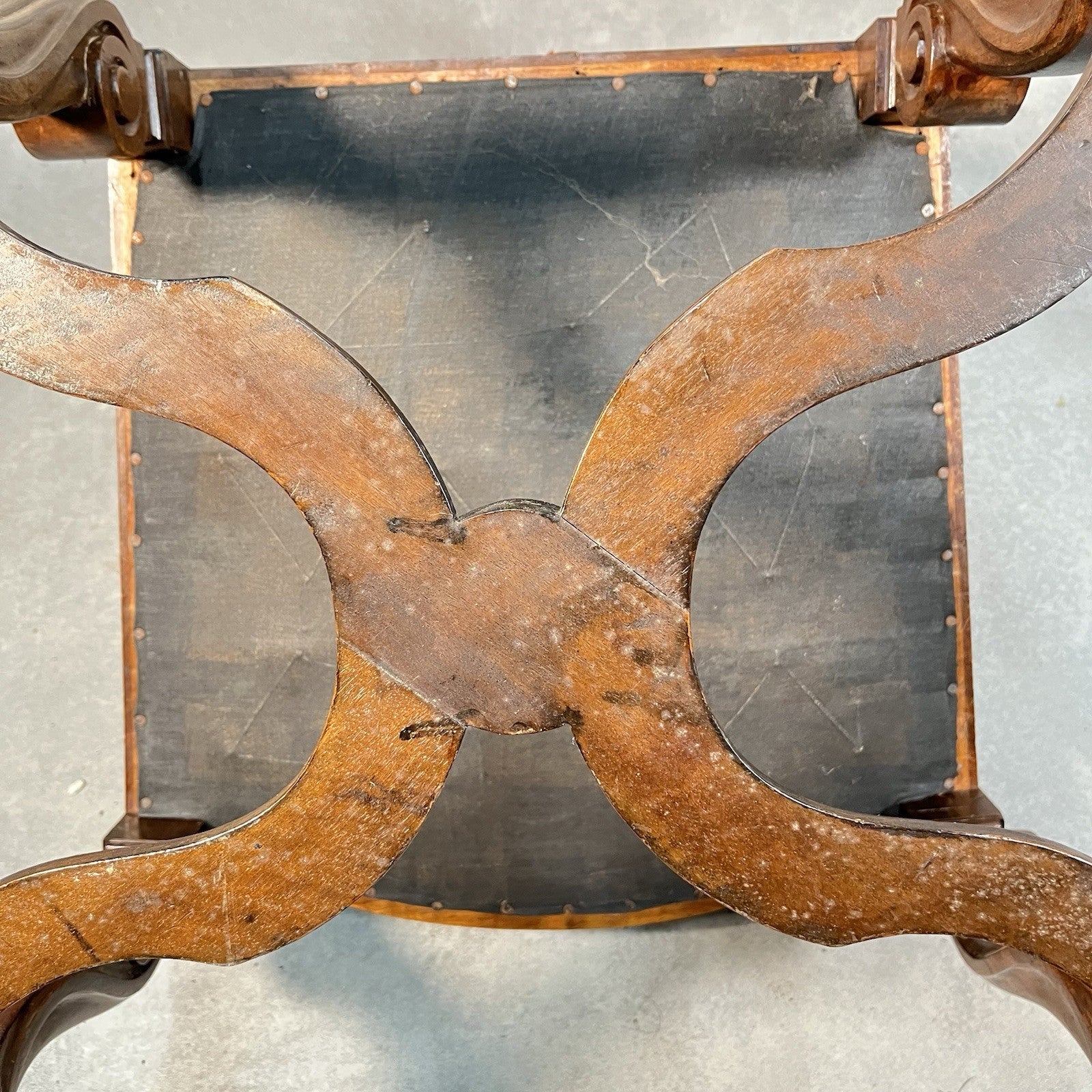 Antique Victorian Renaissance Revival Oak Hall Chair c.1880s Tooled Leather Seat