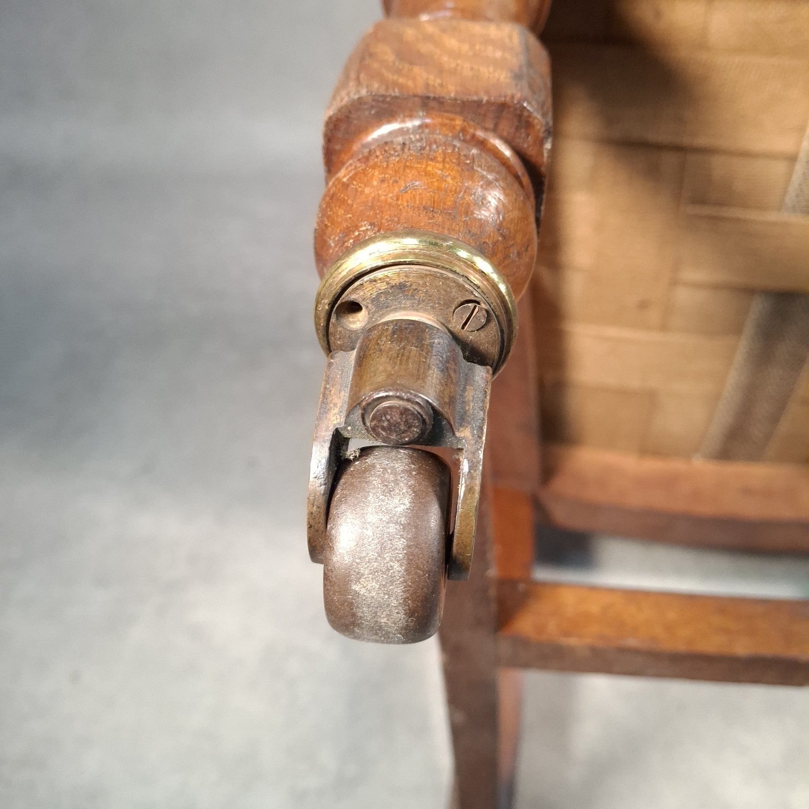 Antique Barber & Son Birmingham Walnut Carved Dining Hall Chair Brass Castors