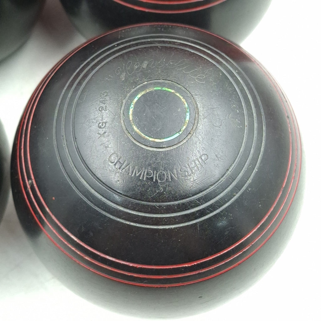 Henselite Championship Super-Grip Lawn Bowls - Size 5 - Black - Set of 4 - Vintage - with Welkin Bag - Used