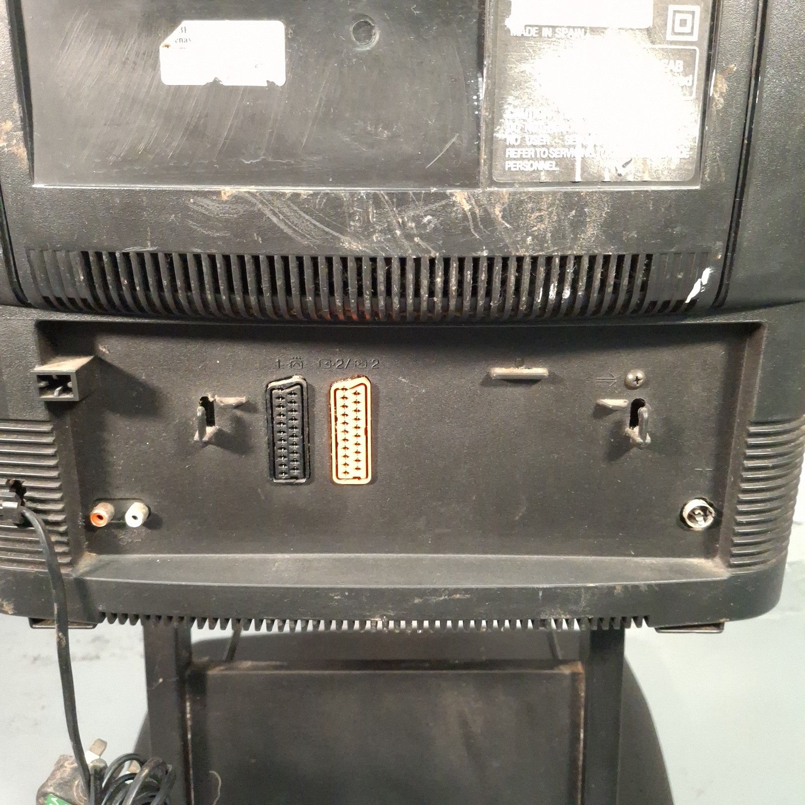 Sony Trinitron KV-X2162U 21" CRT TV | Original Stand | Faulty | Spares or Repairs | Used