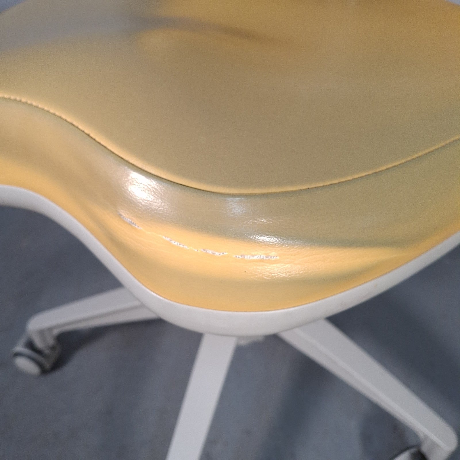 Murray SADV GT Dentist Chair Hydraulic Swivel Yellow