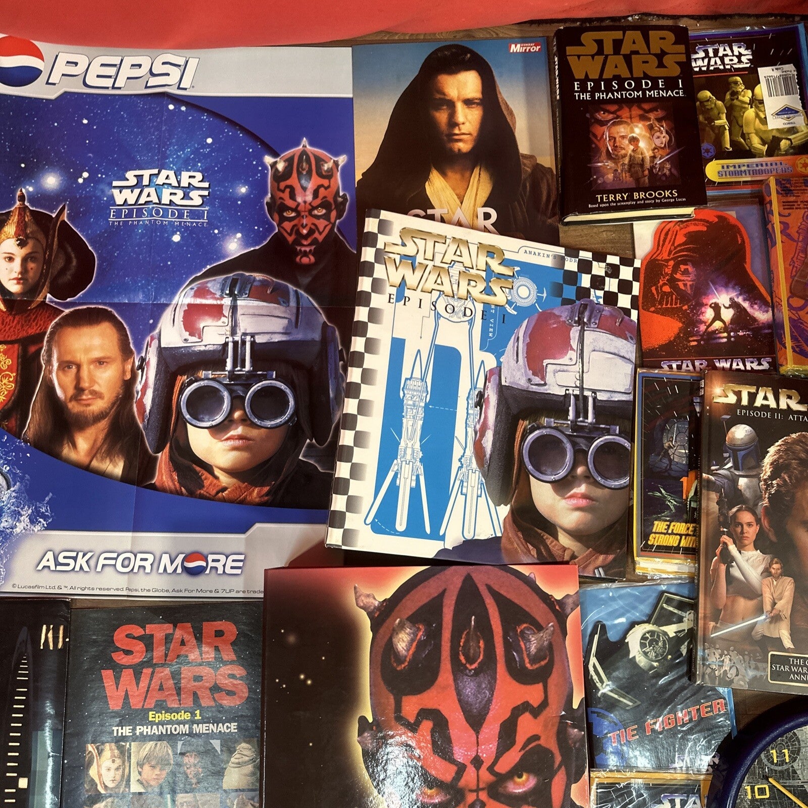 Huge Star Wars Bundle Collection Vintage & Modern Some Rare Bits Toys Books Etc