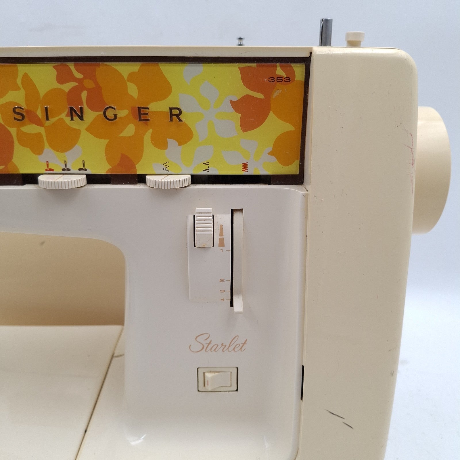Singer Starlet 353 Vintage Sewing Machine | 1970s | Genie Floral Design | Made in France | Used
