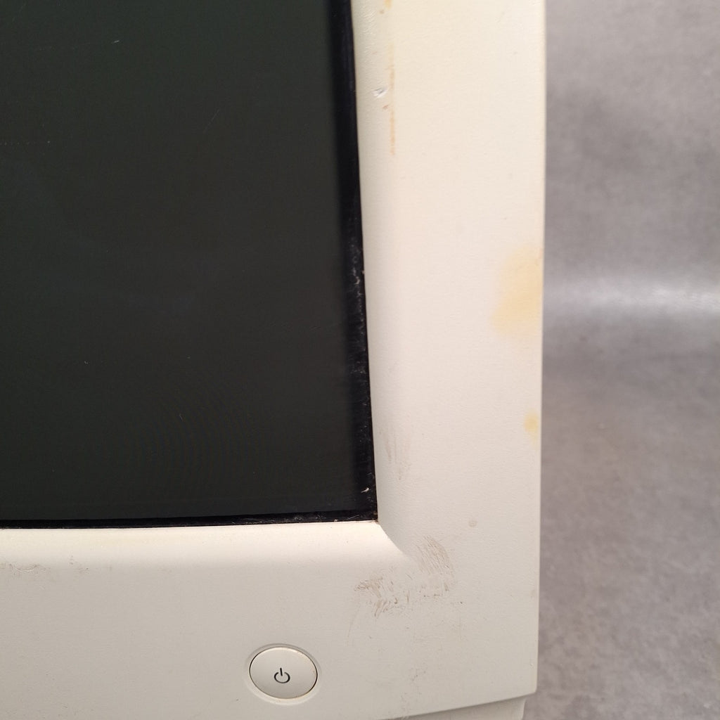 RM RM700-P 17" CRT Monitor | VGA | Beige | Retro PC & Gaming | Used | Early 2000s