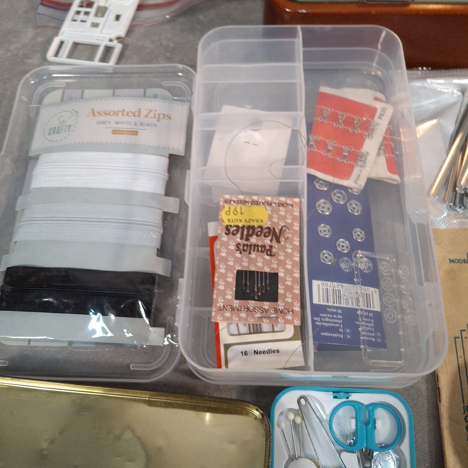 Sewing Machine Jones CS-E Cylinder Shuttle & Case + Manual Plus Extras Vintage