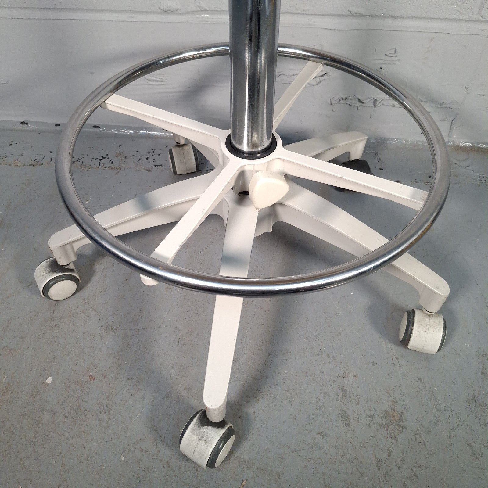 Murray HADV GN Dentist Stool Chair Hydraulic Swivel Yellow
