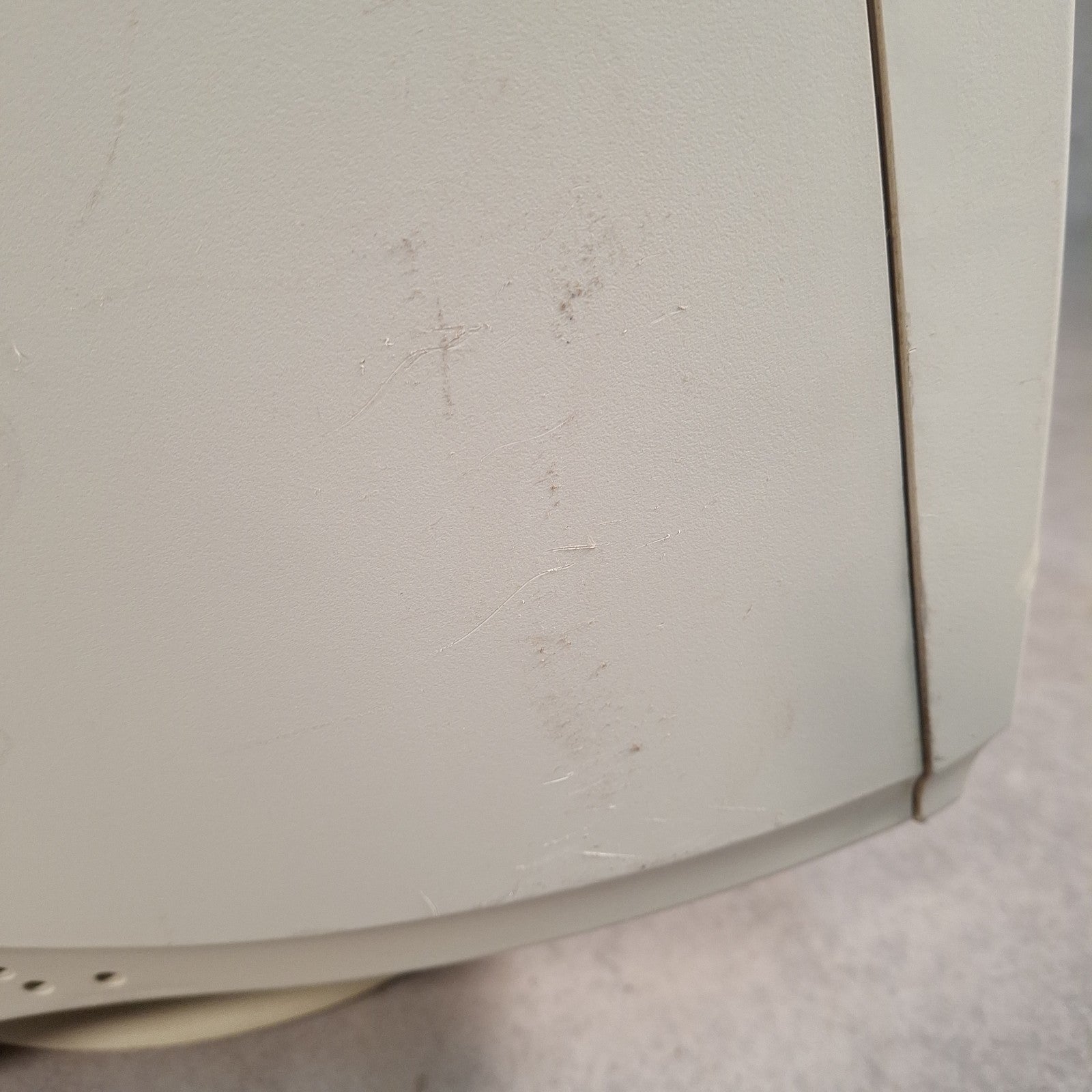 RM RM700-A 17" CRT Monitor | VGA | Beige | Retro PC & Gaming | Used | Early 2000s