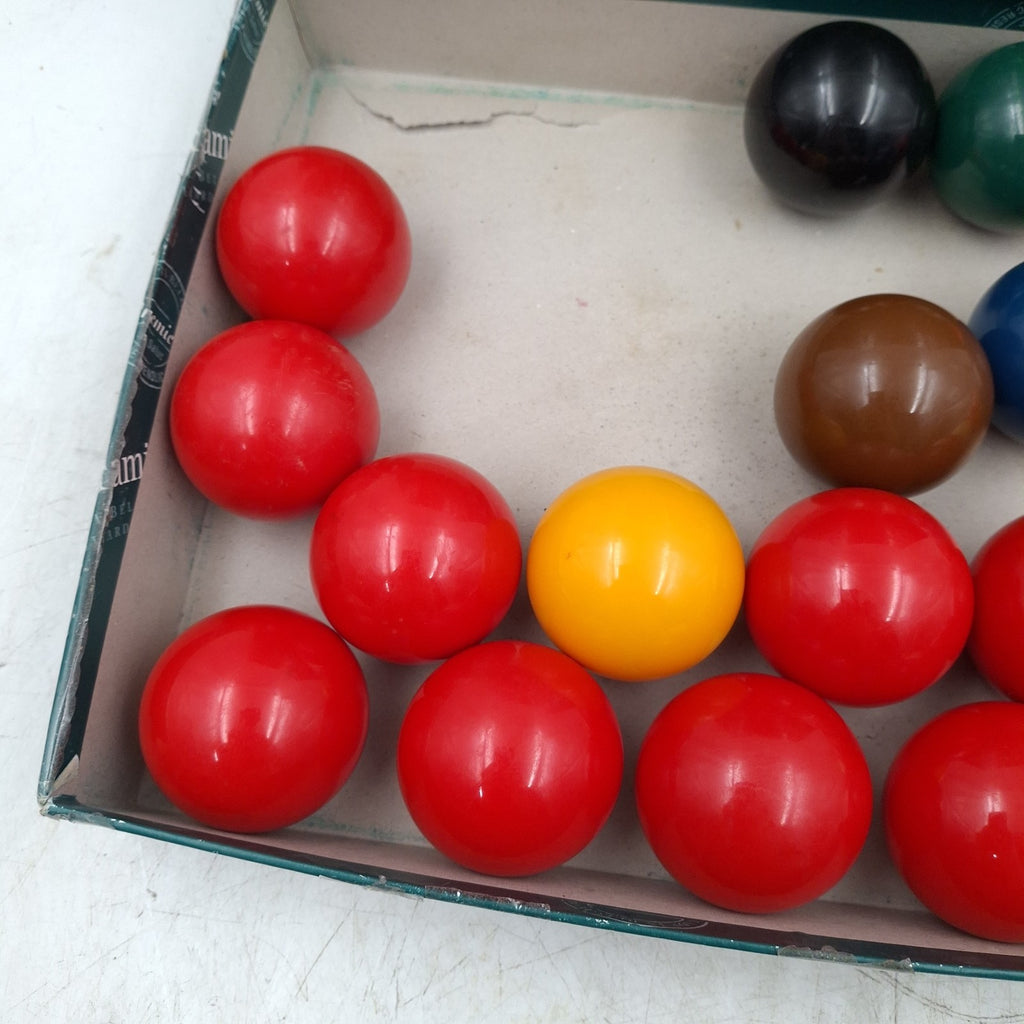Aramith Premier Snooker Balls Full Set 2 1/16" - Made in Belgium - Used
