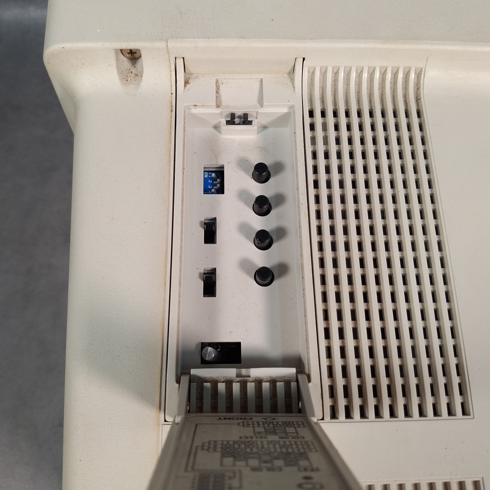 OMT CM-6560 CRT Monitor, FK-2002 Mechanical Keyboard & Genesis Mouse | Retro PC Bundle | Used