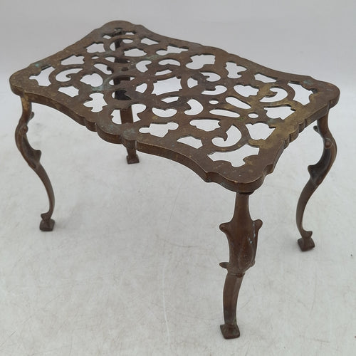 Antique Victorian Brass Footman Trivet Stand - Pierced Fretwork Louis XV Style - 18cm - Pre-Owned