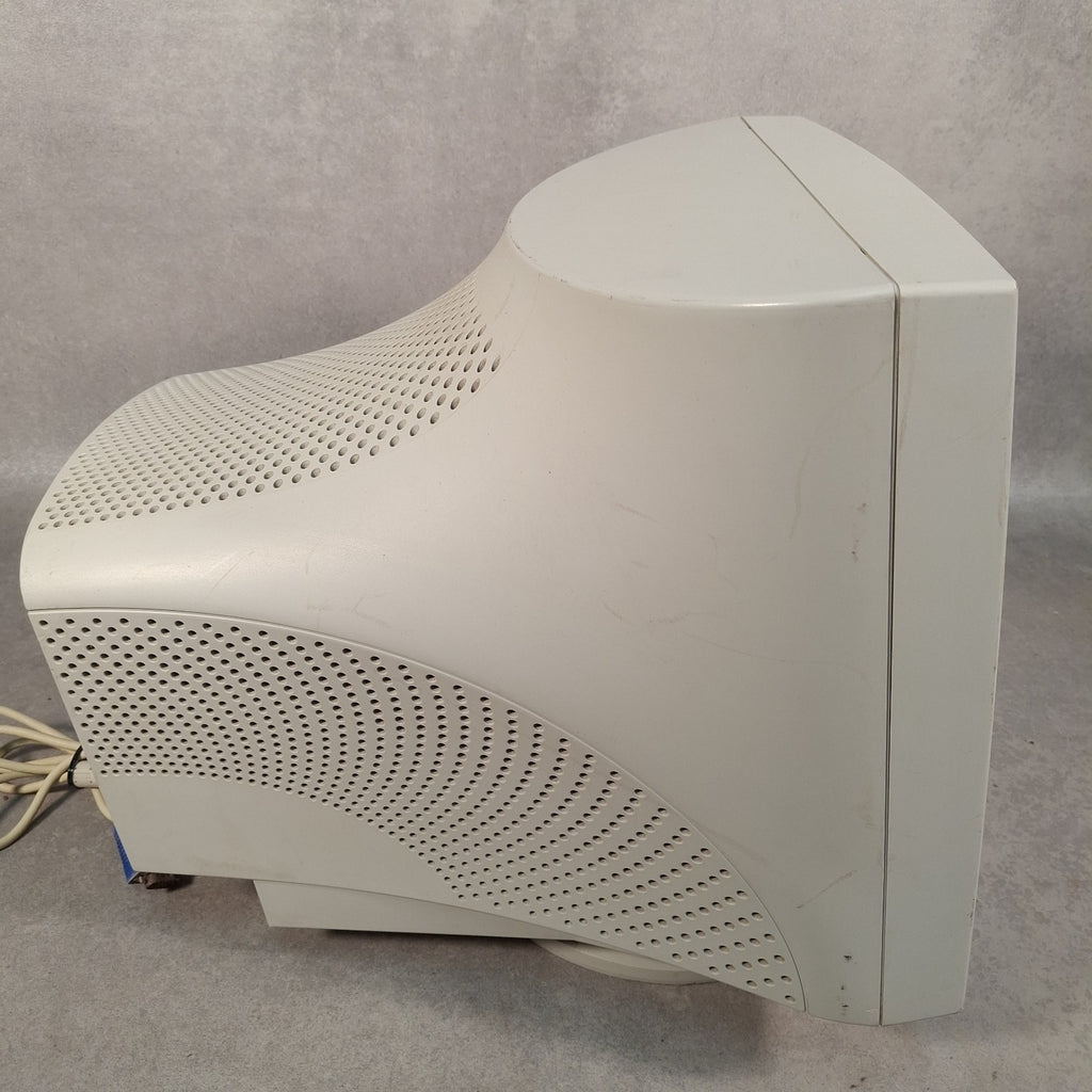 Samsung SyncMaster 753s 17" CRT Monitor | VGA | Retro PC | Used | Beige | 2002