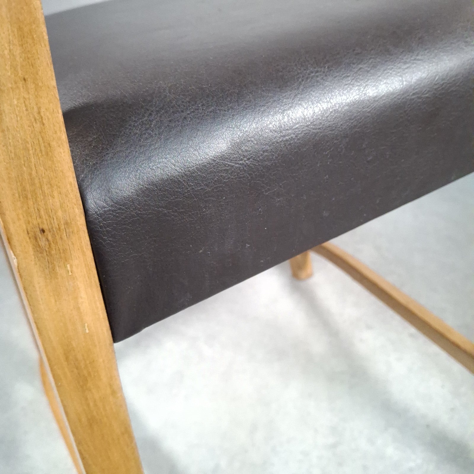 Dining Chair Vintage Brown Faux Leather Wooden Frame Retro Café Pub Restaurant