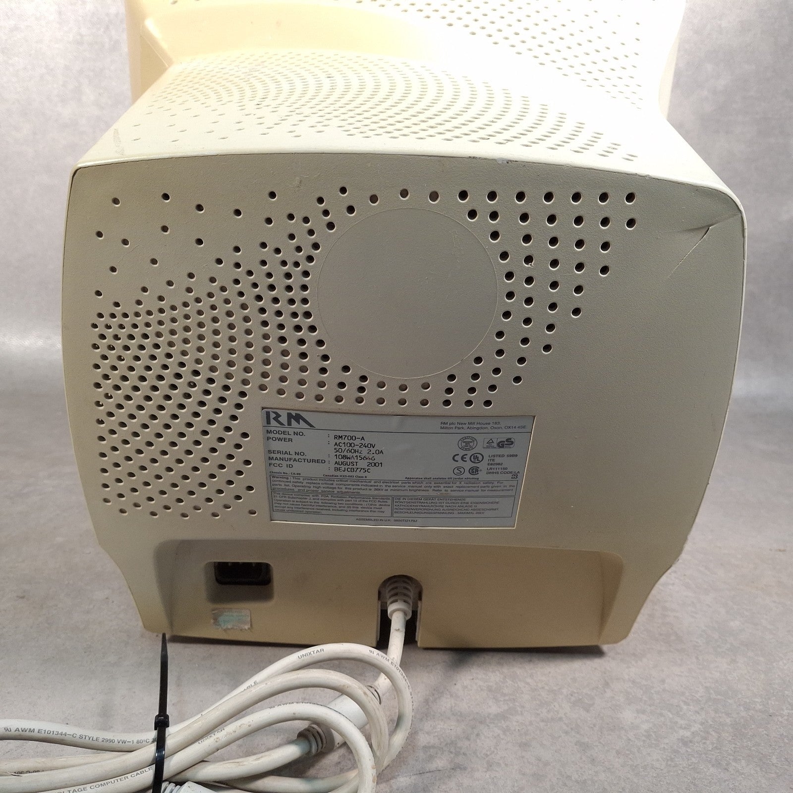 RM RM700-A 17" CRT Monitor | VGA | Beige | Retro PC & Gaming | Used | Early 2000s