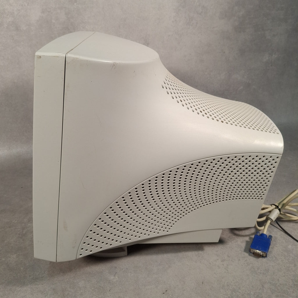 Samsung SyncMaster 753s 17" CRT Monitor | VGA | Retro PC | Used | Beige | 2002