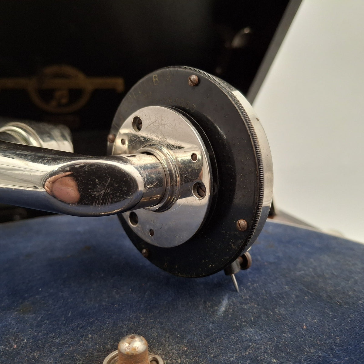 Columbia 202 Portable Wind-Up Gramophone | Vintage Antique 1920s | Used