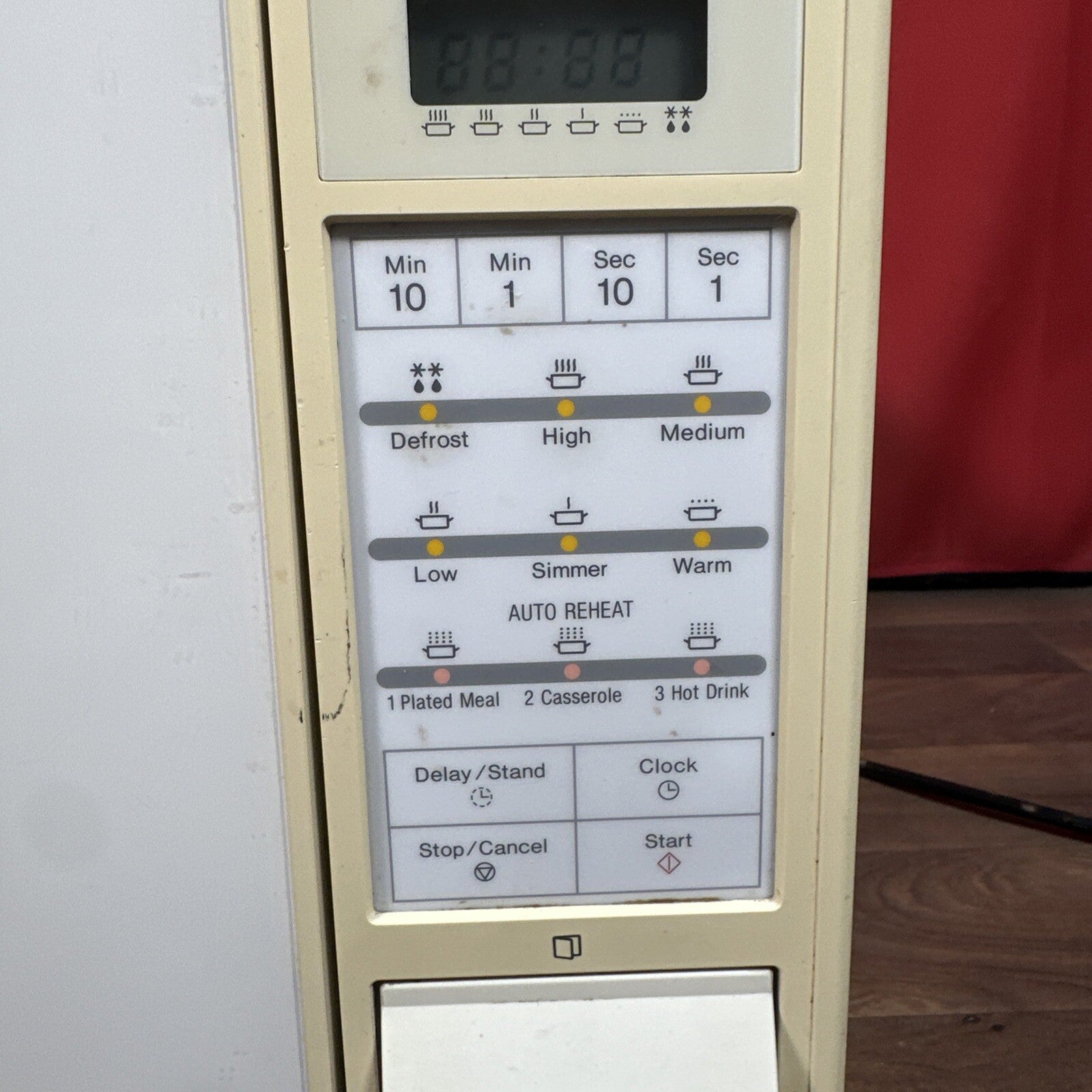 Panasonic NN-6358 700W Microwave Oven | White | Vintage | Used | Includes Manual