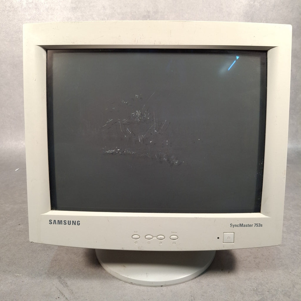 Samsung SyncMaster 753s 17" CRT VGA Monitor | 2002 | Beige | Retro PC & Gaming Display