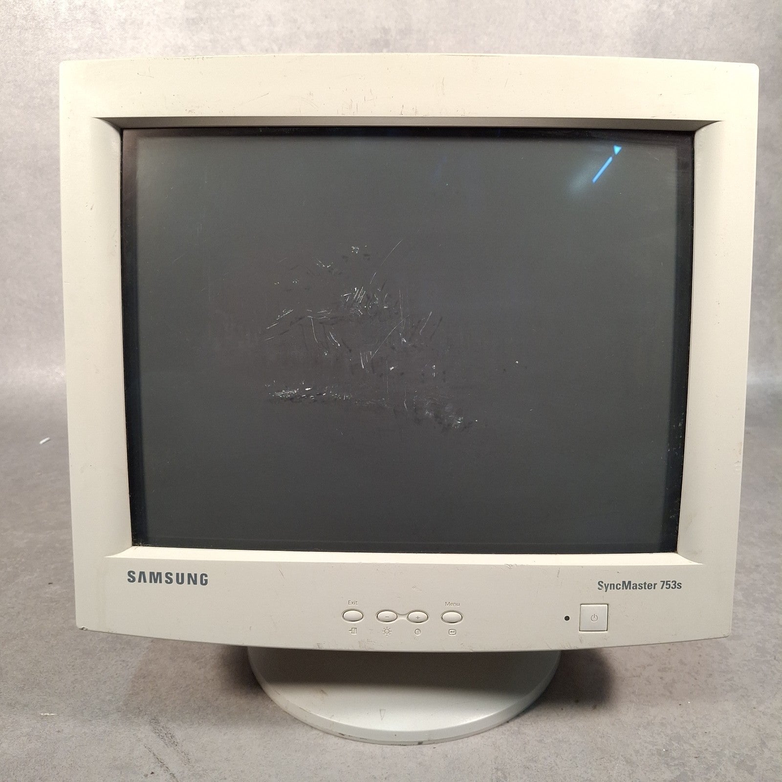 Samsung SyncMaster 753s 17" CRT VGA Monitor | 2002 | Beige | Retro PC & Gaming Display