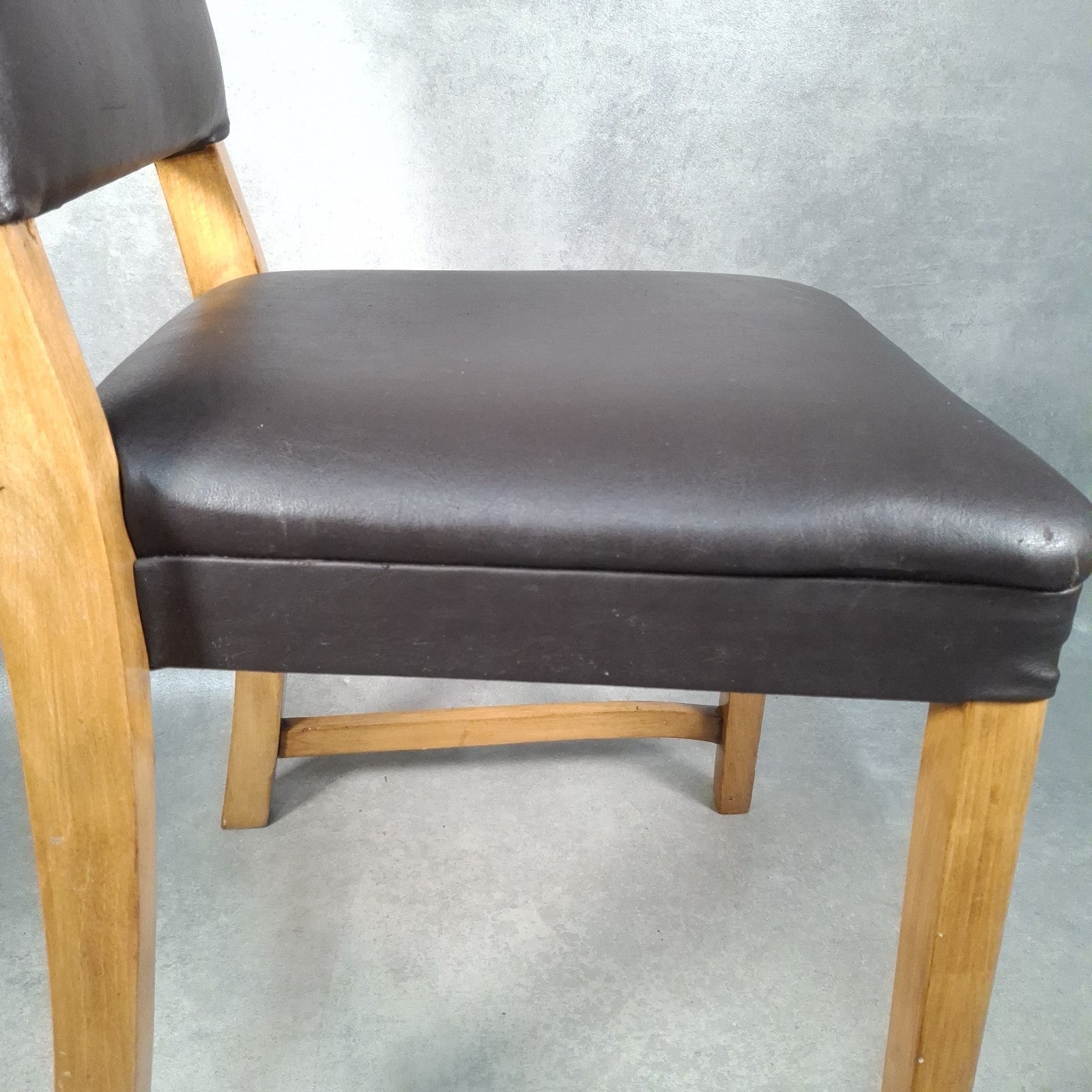 Dining Chair Vintage Brown Faux Leather Wooden Frame Retro Café Pub Restaurant