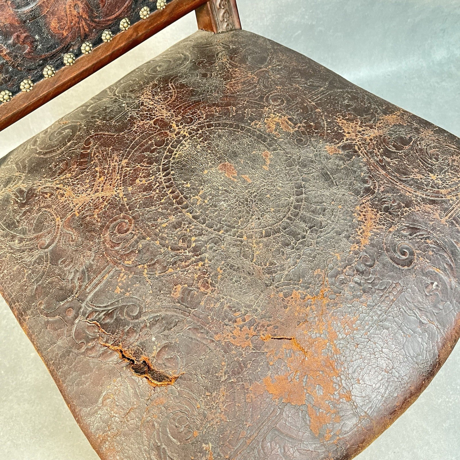 Antique Victorian Renaissance Revival Oak Hall Chair c.1880s Tooled Leather Seat