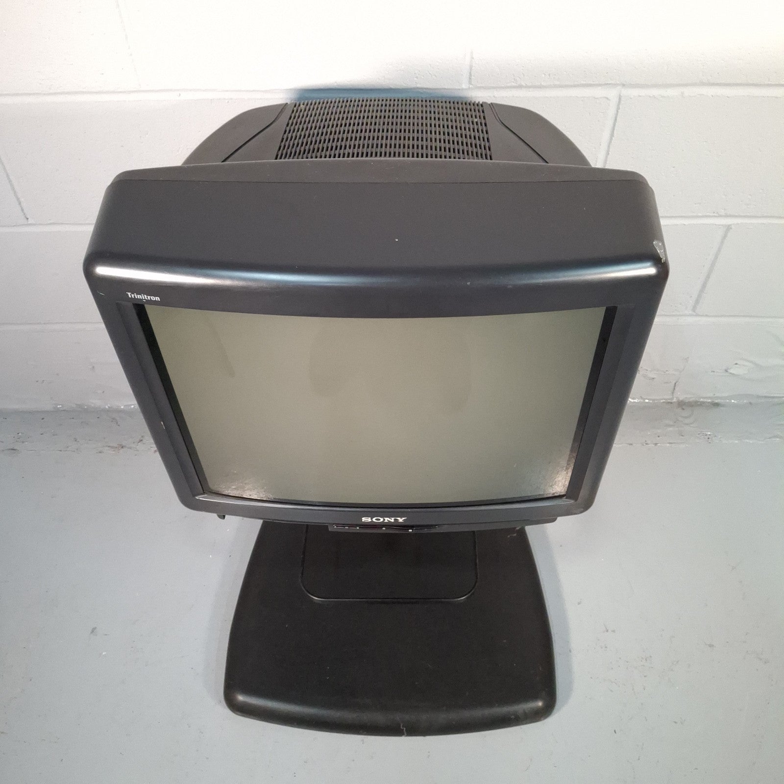 Sony Trinitron KV-X2162U 21" CRT TV | Original Stand | Faulty | Spares or Repairs | Used