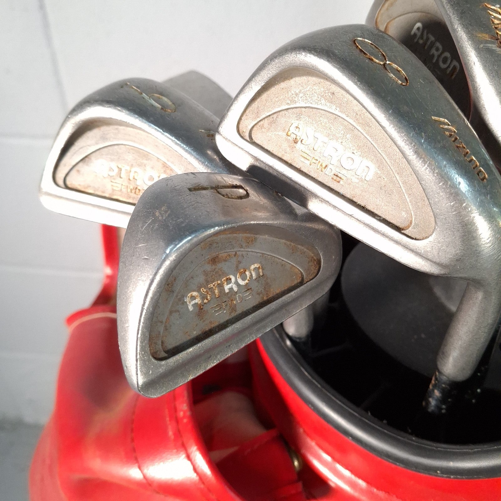Mizuno Astron FWD Irons 3 4 5 6 8 9 + P & S RH Golf Clubs RH With Retro Bag