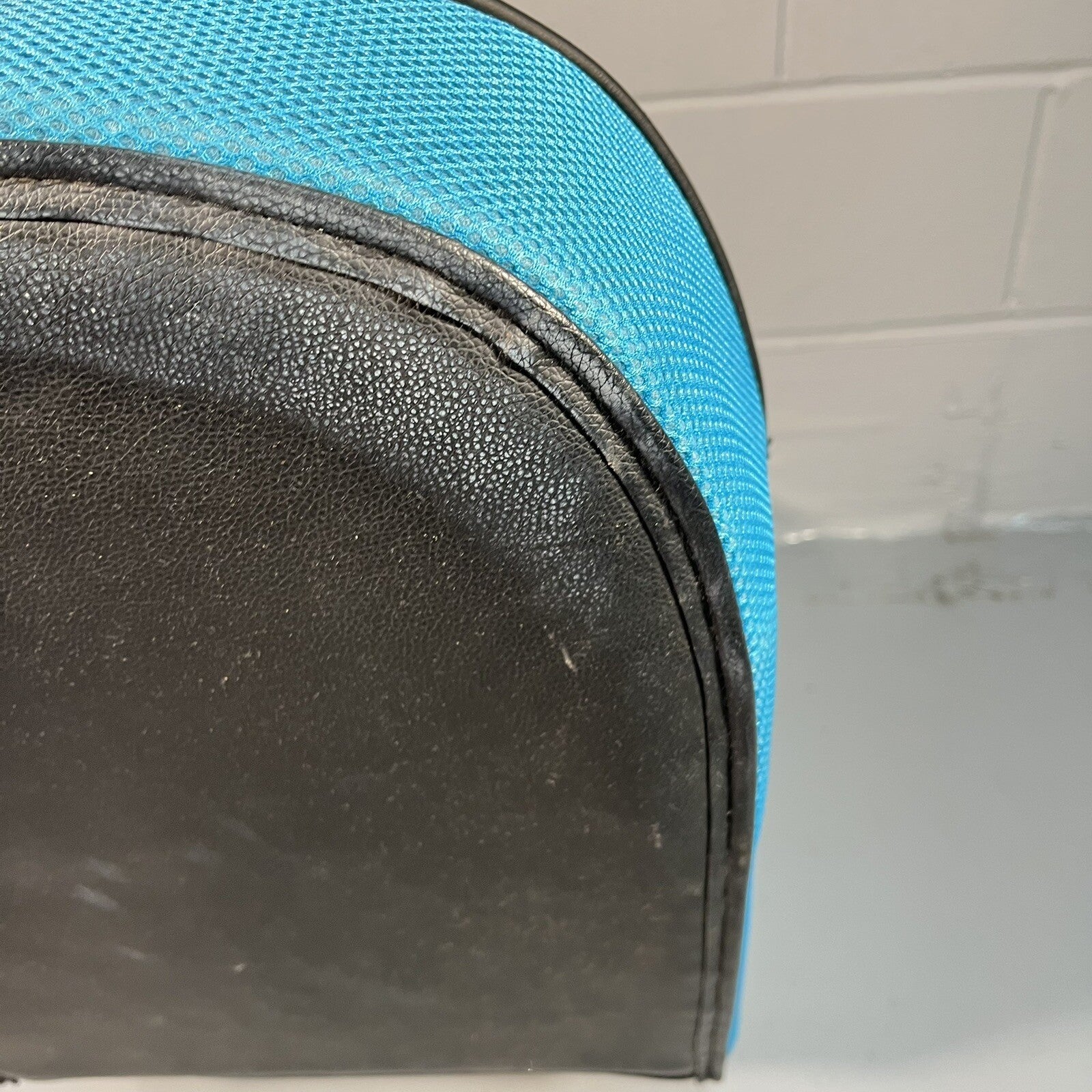 Brazen Python 2.0 Bluetooth Gaming Chair - Blue