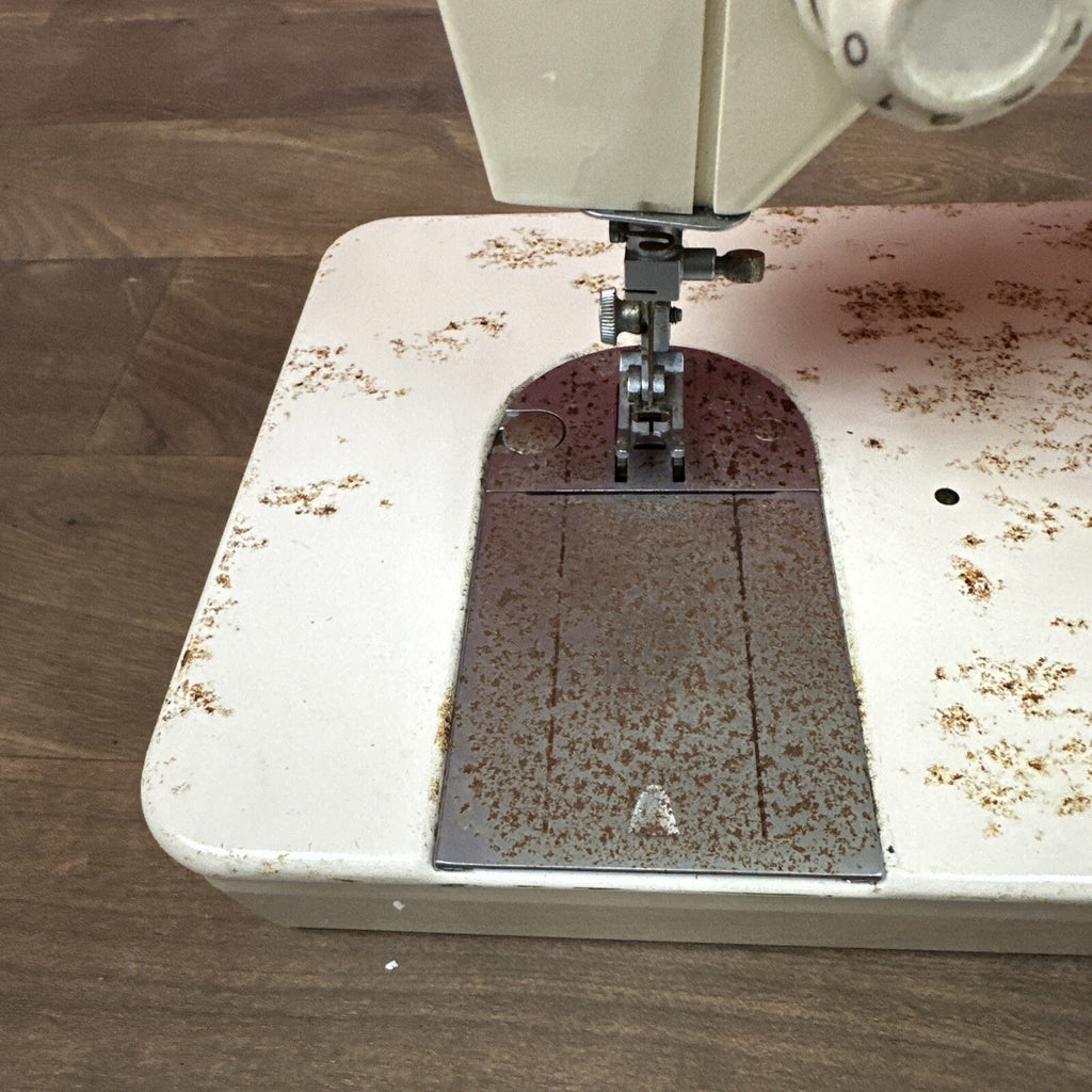 Singer 377 ZigZag Sewing Machine - Used, Untested, No Foot Pedal, For Parts or Restoration