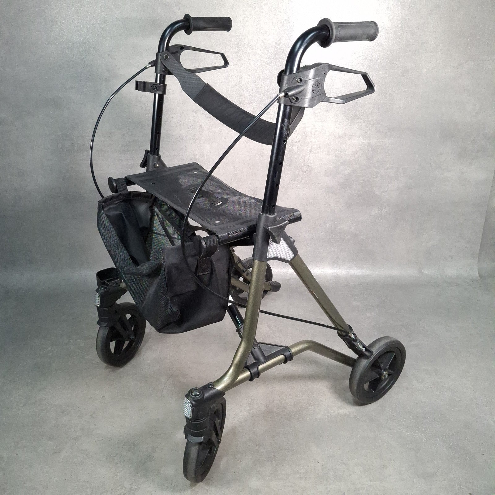 Dietz Taima M-GT Rollator Mobility Walker | Green Metallic | Used | Pre-Owned