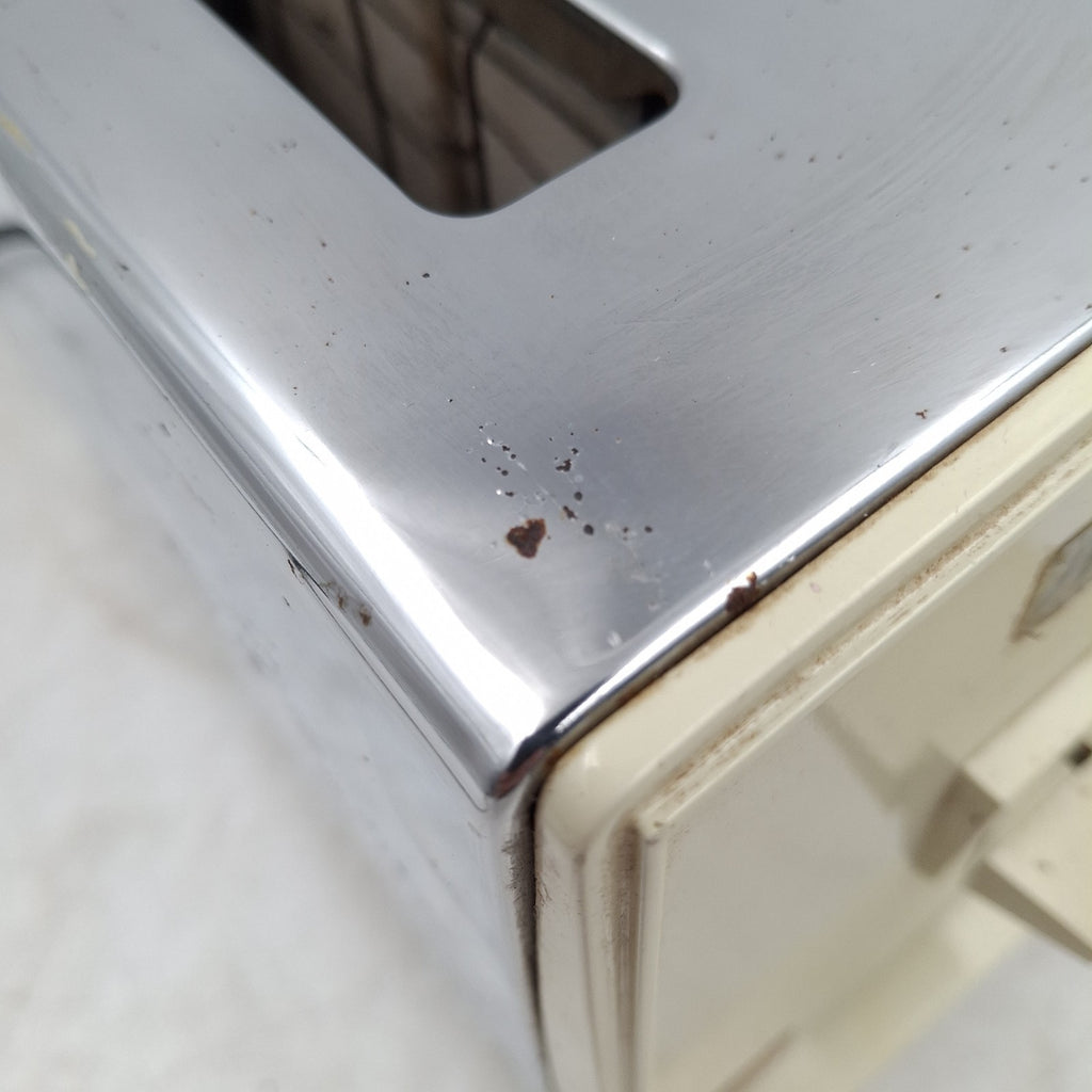 Proctor TJ3 Series 47F 2-Slice Toaster - Vintage Chrome & Cream - Made in USA - 220-240V - Pre-Owned