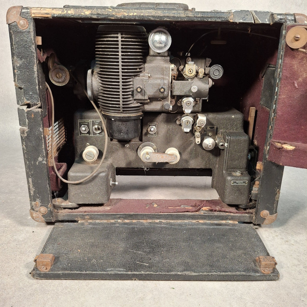 Bell Howell Filmosound Utility 16mm Projector 156 Model A For Spares Repair