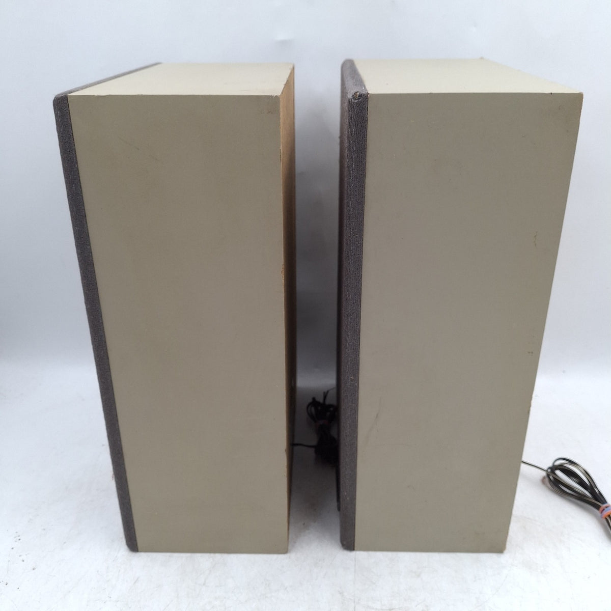 Sanyo MC-105 Passive Bookshelf Speakers - Pair - 8Ω 5W RMS - Made in UK - Vintage - Used