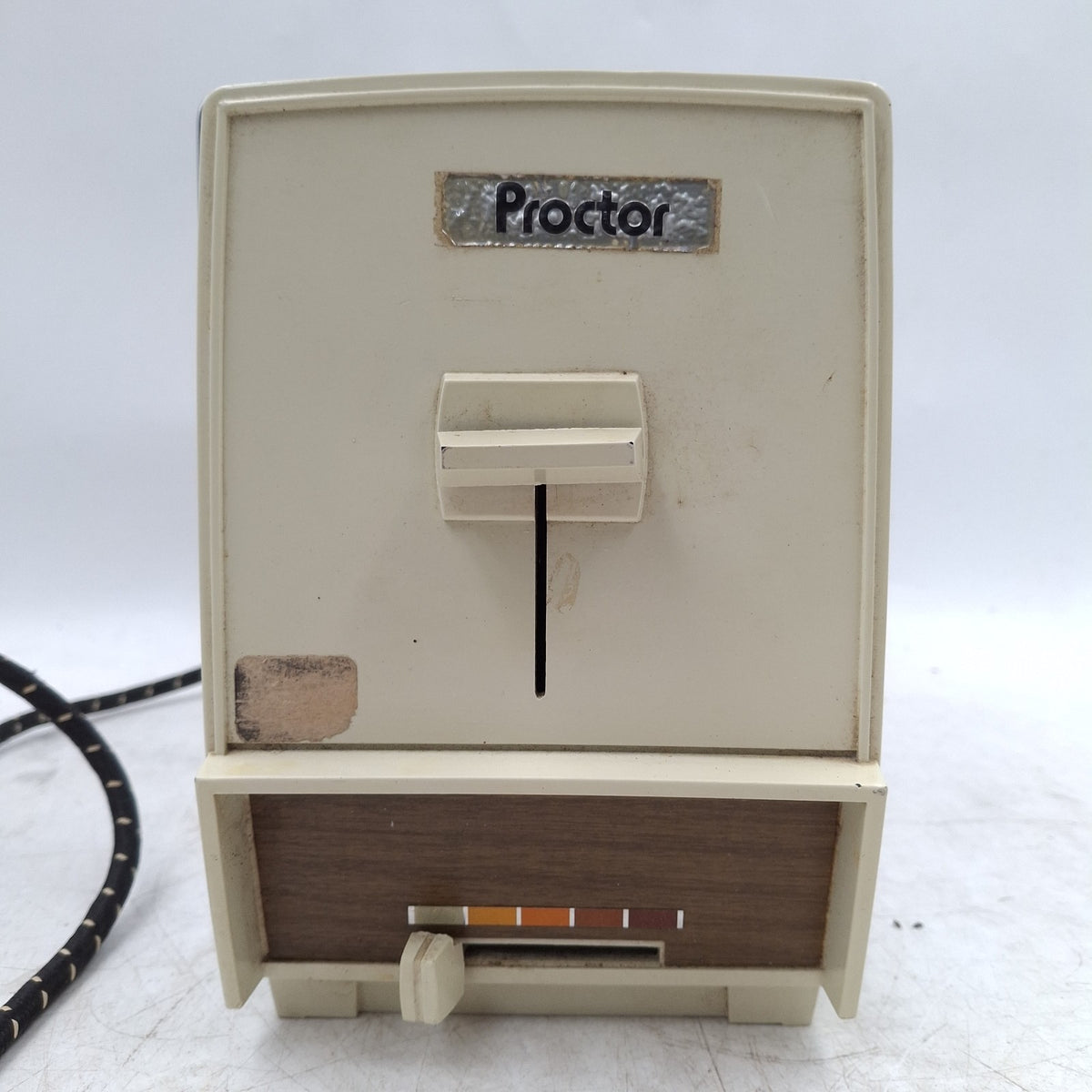 Proctor TJ3 Series 47F 2-Slice Toaster - Vintage Chrome & Cream - Made in USA - 220-240V - Pre-Owned