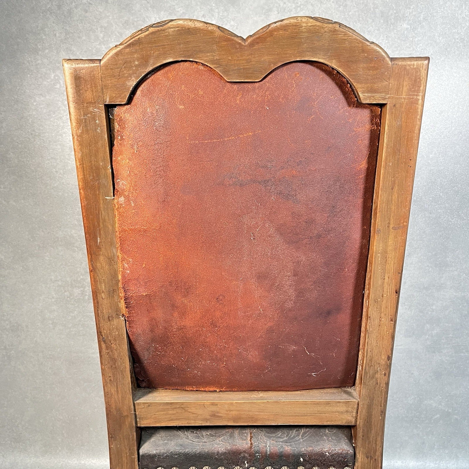 Antique Victorian Renaissance Revival Oak Hall Chair c.1880s Tooled Leather Seat