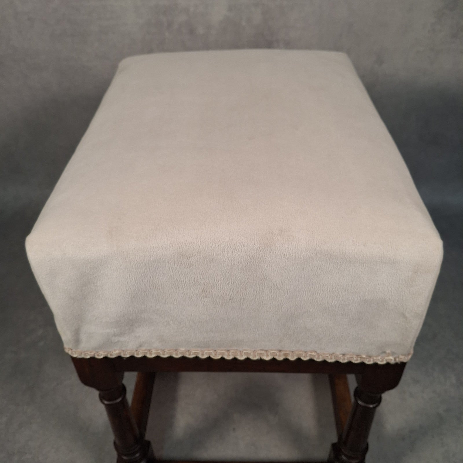 Parker Knoll Vintage Upholstered Footstool Ottoman Turned Legs Stool