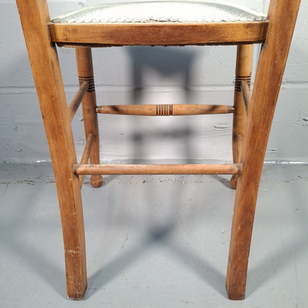 English Country Chair Turned Legs Occacional Bedroom Chait Seat Vintage