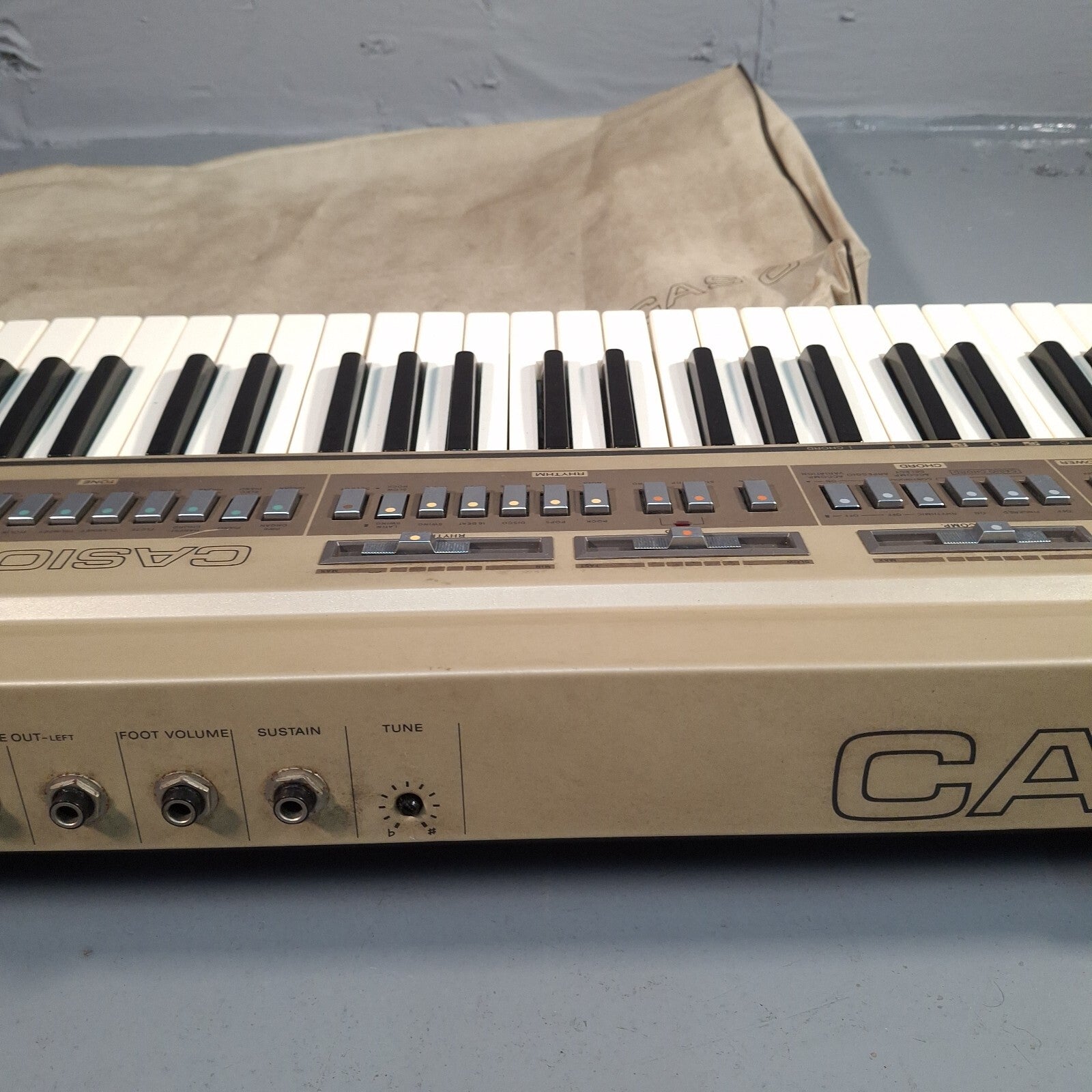 Rare VTG 1983 Casio Casiotone 610 Electronic Musical Keyboard Metal + Receipt