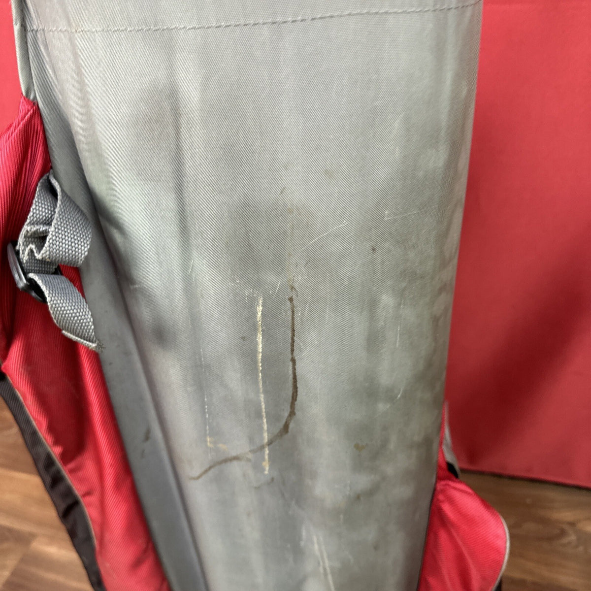 TaylorMade Golf Cart Bag - Grey & Red - 4-Way Shaft-Shield Divider - 1990s Vintage - Used