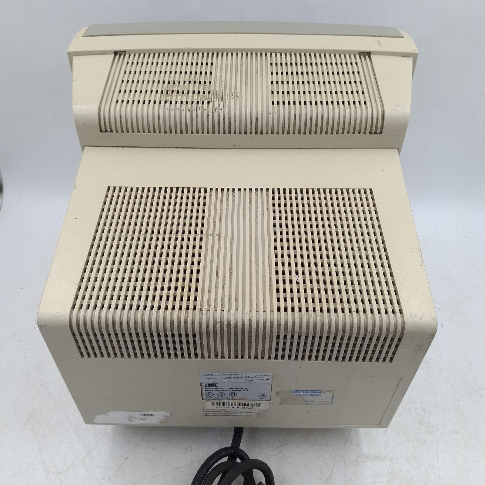 AST Model 66267 SVGA CRT Monitor | Vintage Beige | Faulty / Spares or Repairs | Used