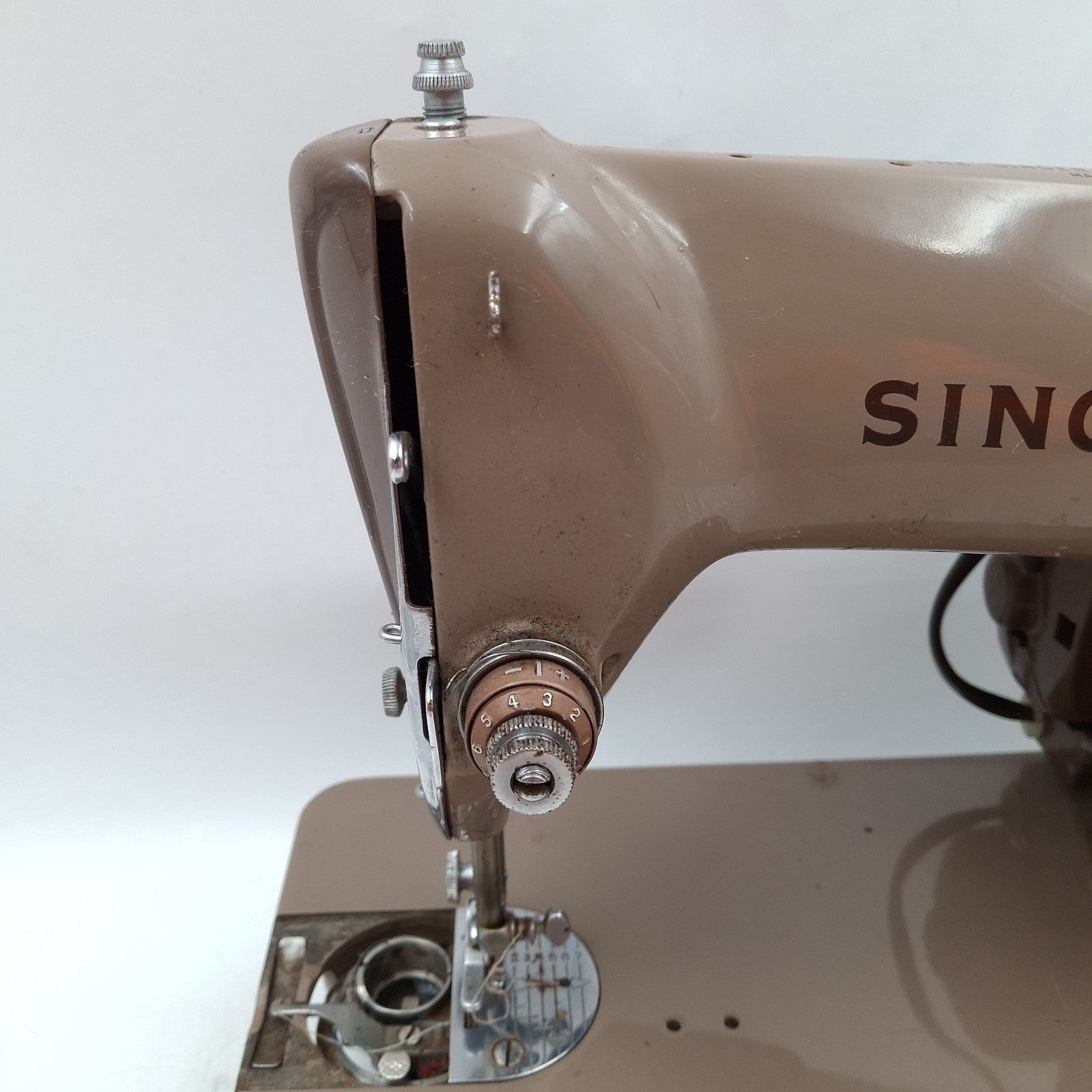 Singer 185K Electric Sewing Machine | Vintage | Faulty / For Parts or Repair | Used