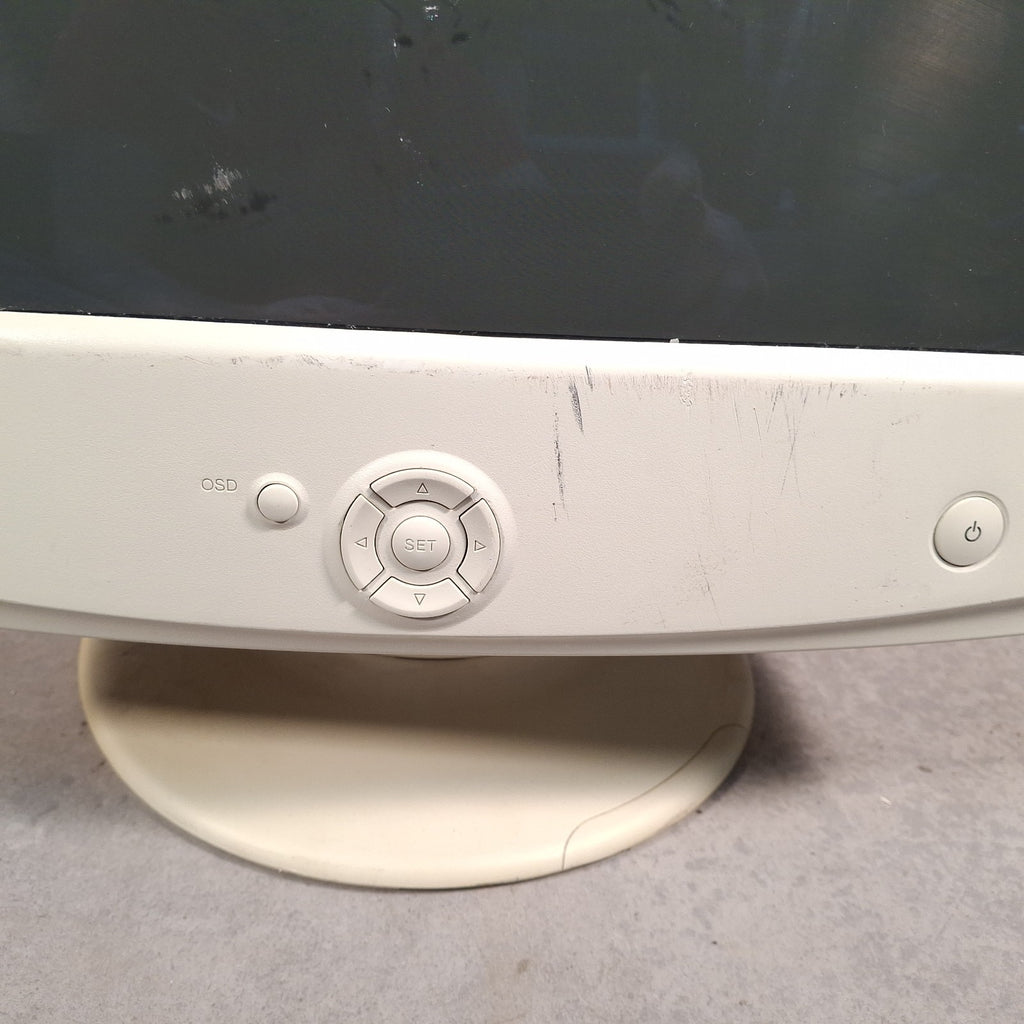 RM RM700-A 17" CRT Monitor | VGA | Beige | Retro PC & Gaming | Used | Early 2000s
